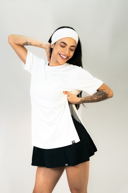 VESTIDO BEACH TÊNIS DECOTE E CAVA BICOLOR PRETO