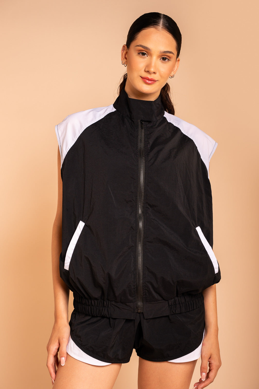 COLETE BICOLOR C/ ZIPER PRETO