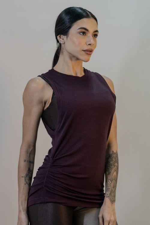 BLUSA LONGA COM PREGAS LATERAL BAROLO