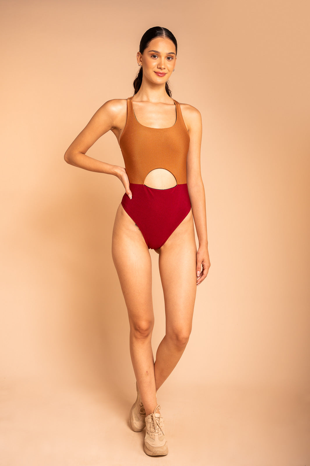 BODY BICOLOR MEIA LUA FRENTE VINHO/CONHAQUE