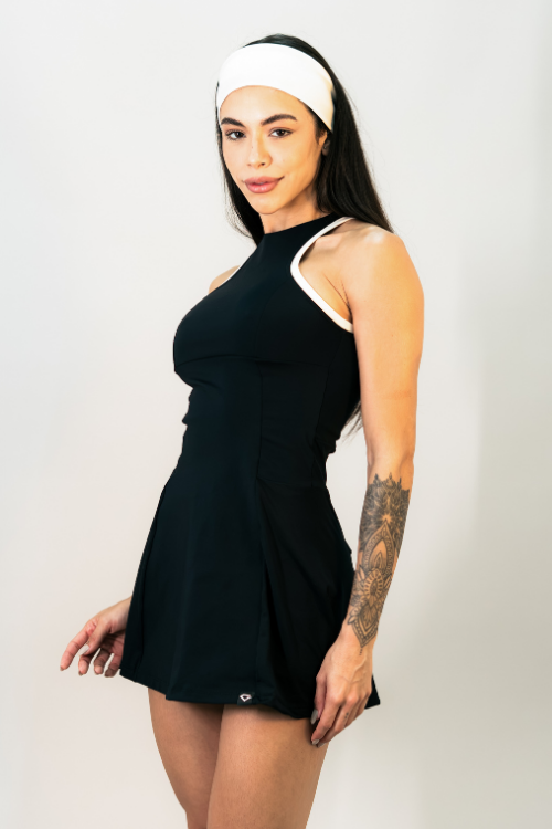 VESTIDO BEACH TÊNIS DECOTE E CAVA BICOLOR PRETO