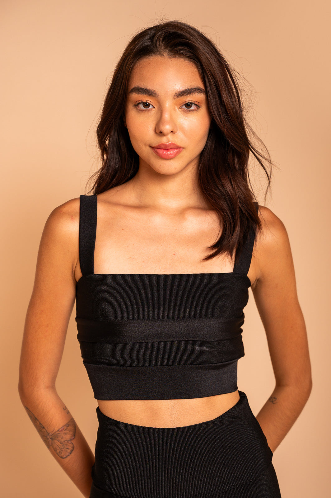 TOP DEC RETO RIB ALÇA LARGA PRETO