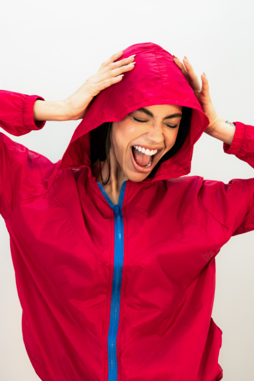 CASACO WINDBREAK RECORTES FEMININO VERMELHO