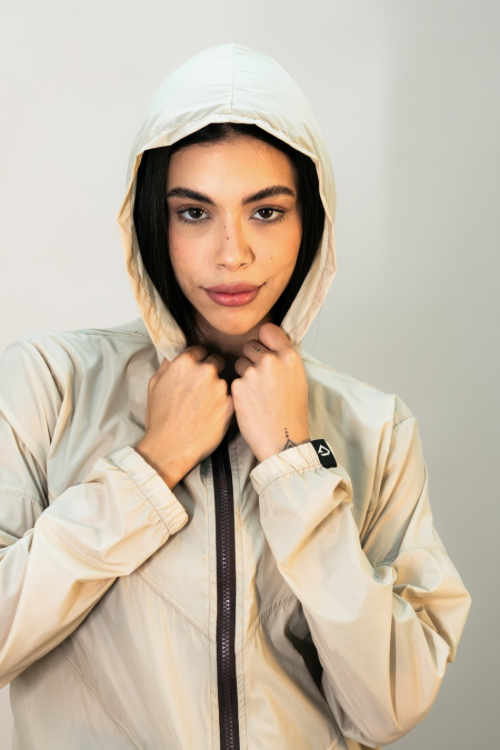 CASACO WINDBREAK RECORTES FEMININO BEGE