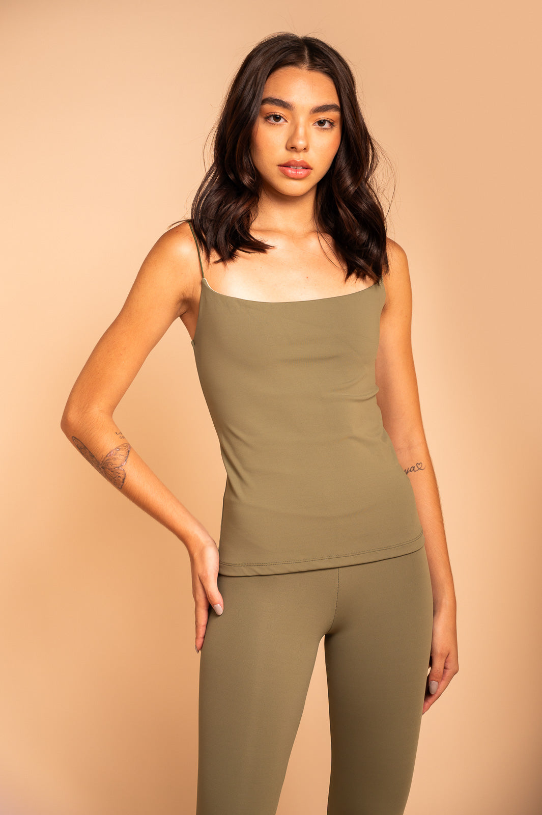 CAMISETA ALÇA FINA VERDE CIDREIRA