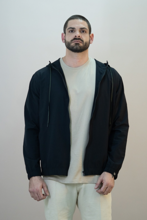CASACO WINDBREAK C/ CAPUZ MASCULINO PRETO