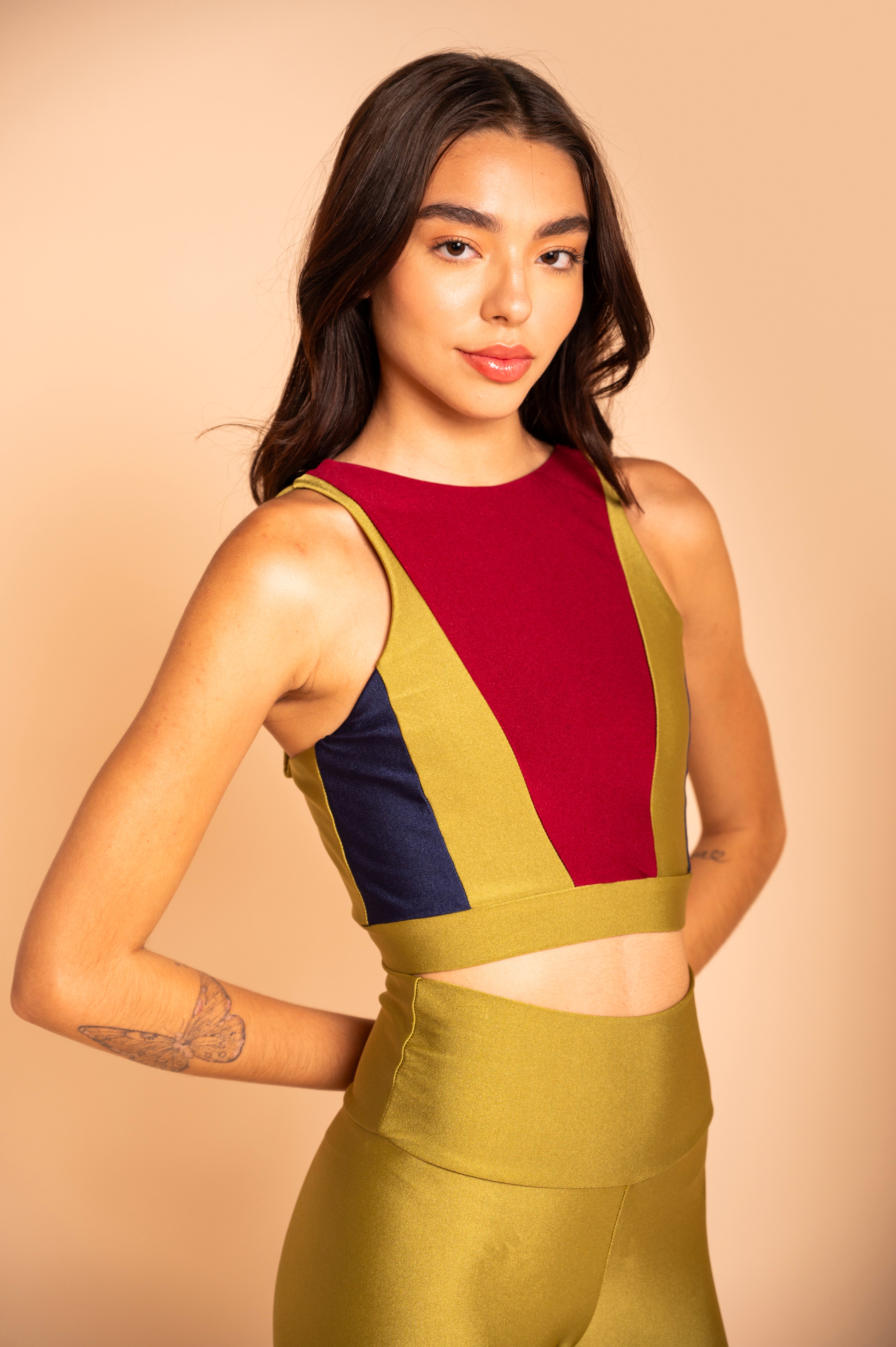 Top Tricolor Vertical Tri