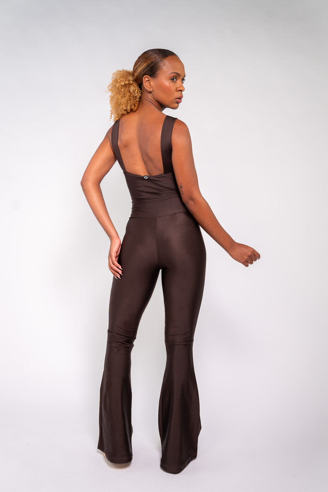 CALÇA MAXI FLARE MARROM COFFEE