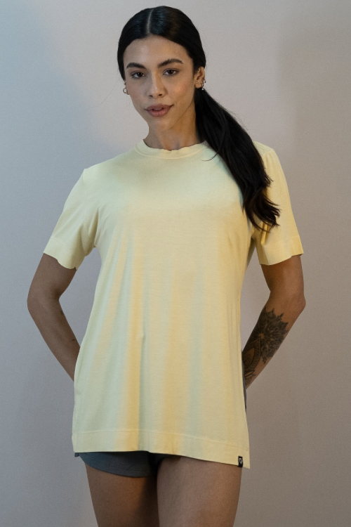 BLUSA MG CURTA ABERTURA LAT FEMM BAUNILHA