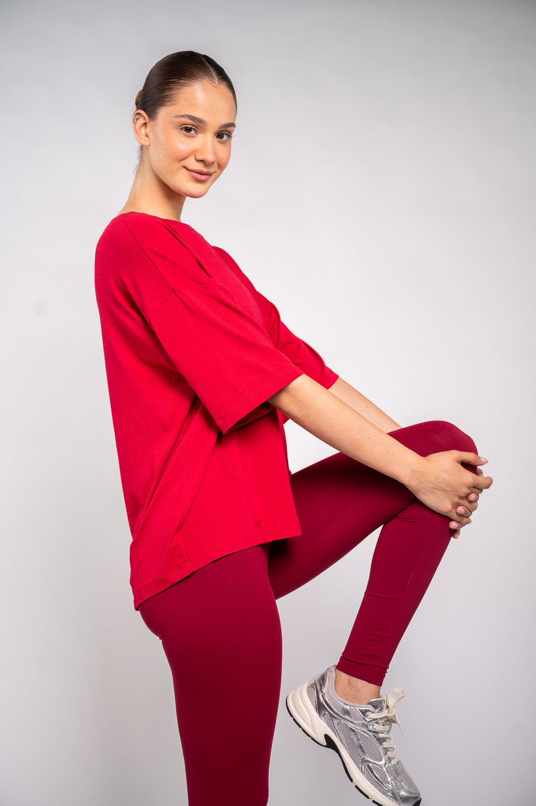 BLUSA AMPLA RECORTES VERMELHO
